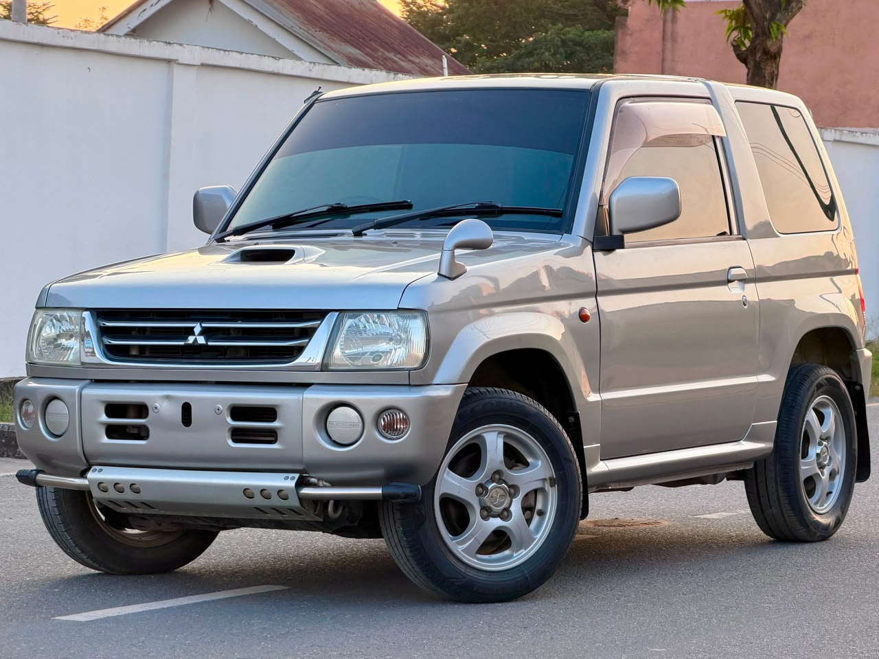 MITSUBISH PAJERO thumbnail 2